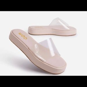 Clear toe platform slides